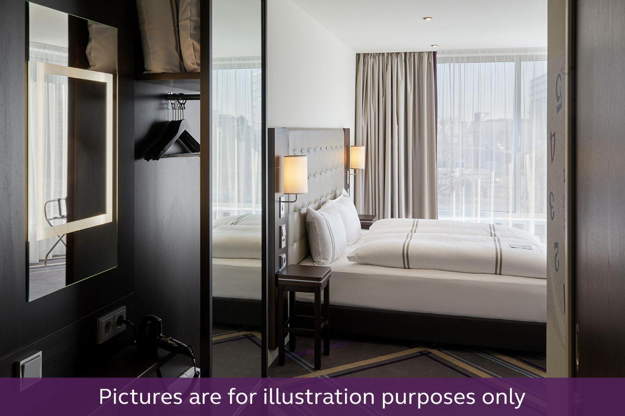 Premier Inn Heidelberg City Centre Bagian luar foto