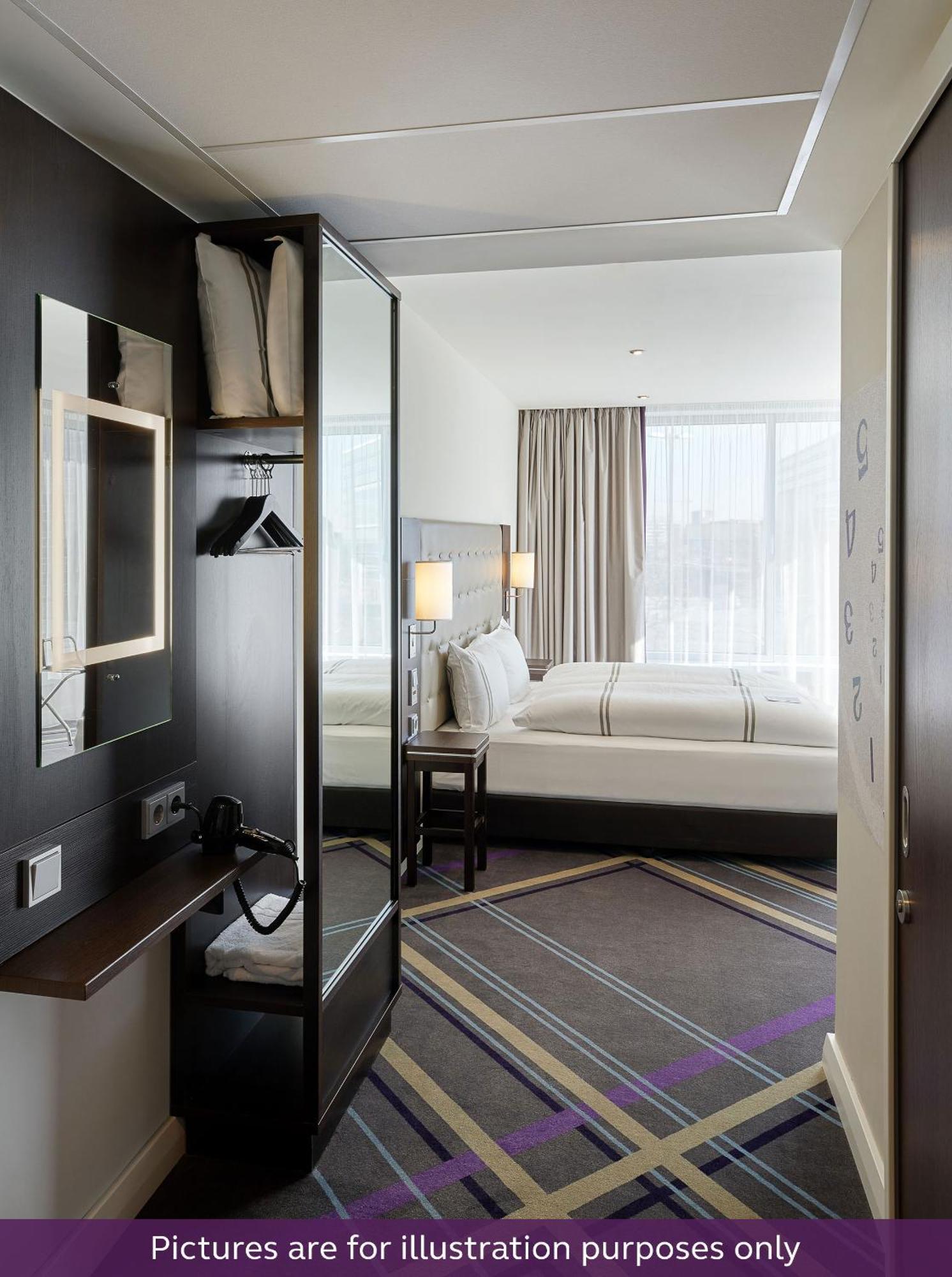 Premier Inn Heidelberg City Centre Bagian luar foto