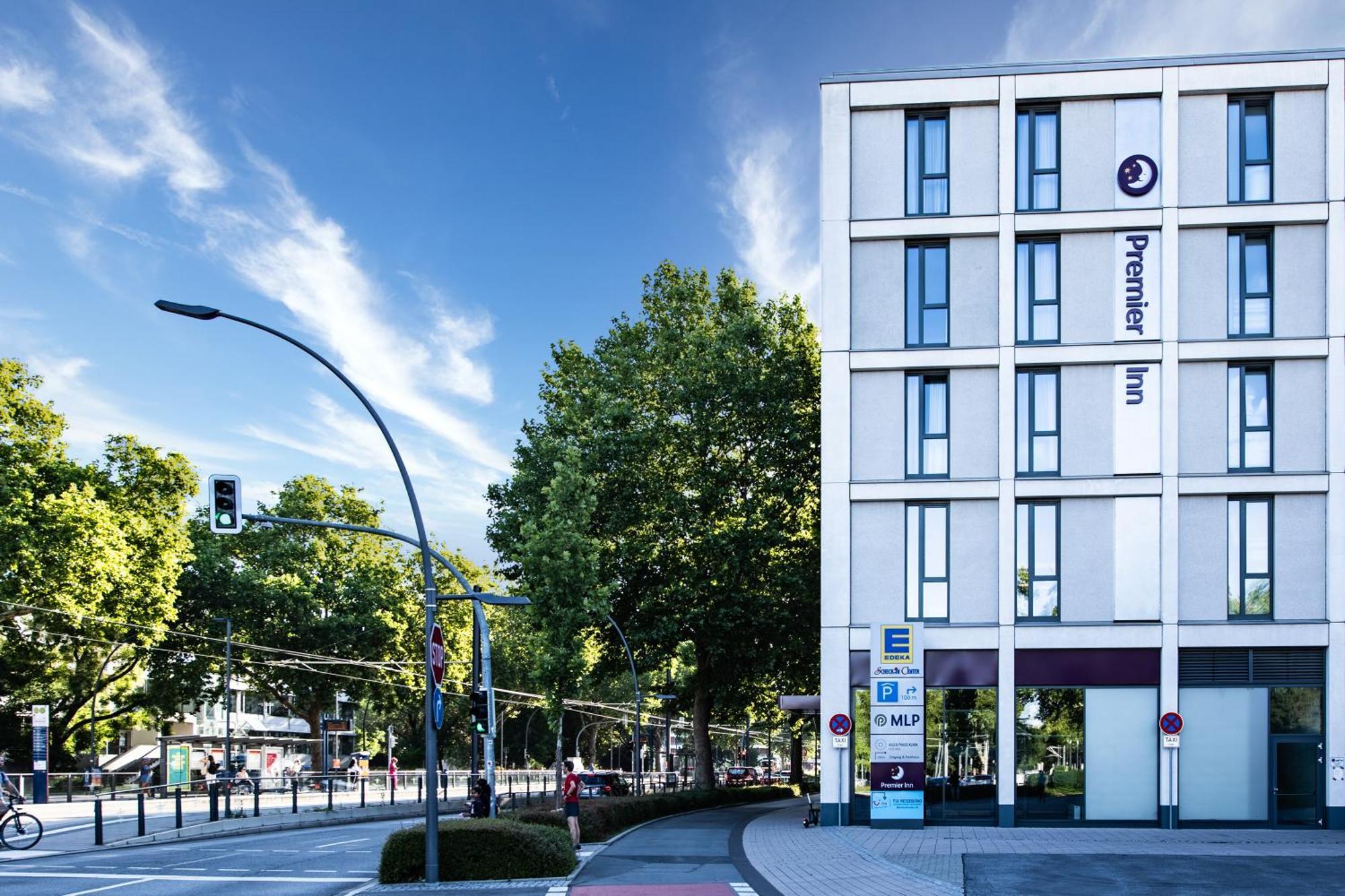 Premier Inn Heidelberg City Centre Bagian luar foto
