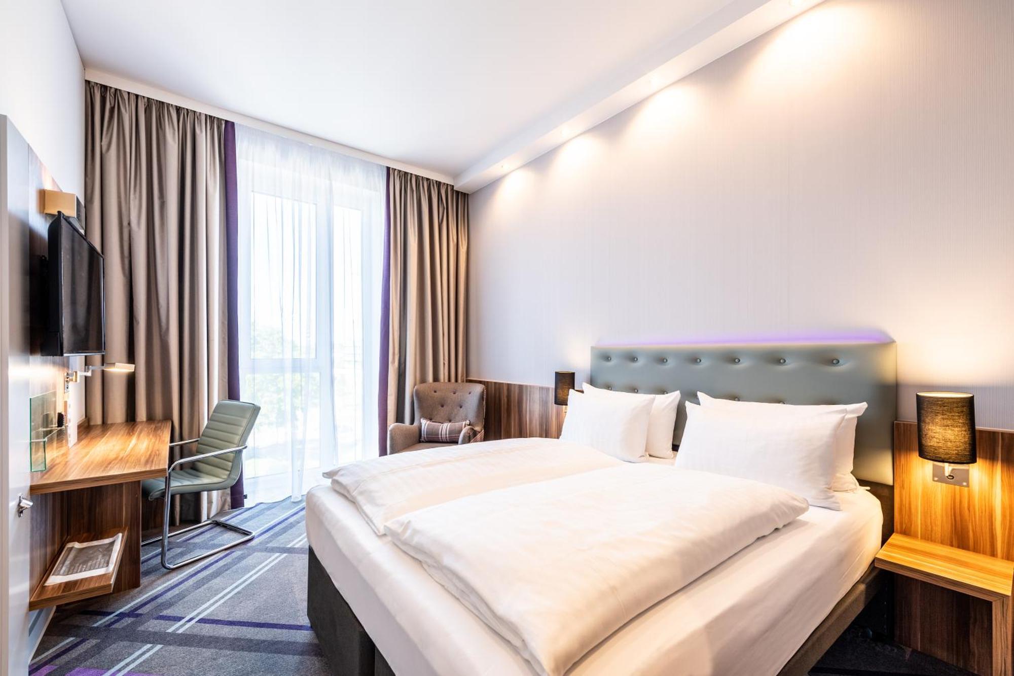 Premier Inn Heidelberg City Centre Bagian luar foto